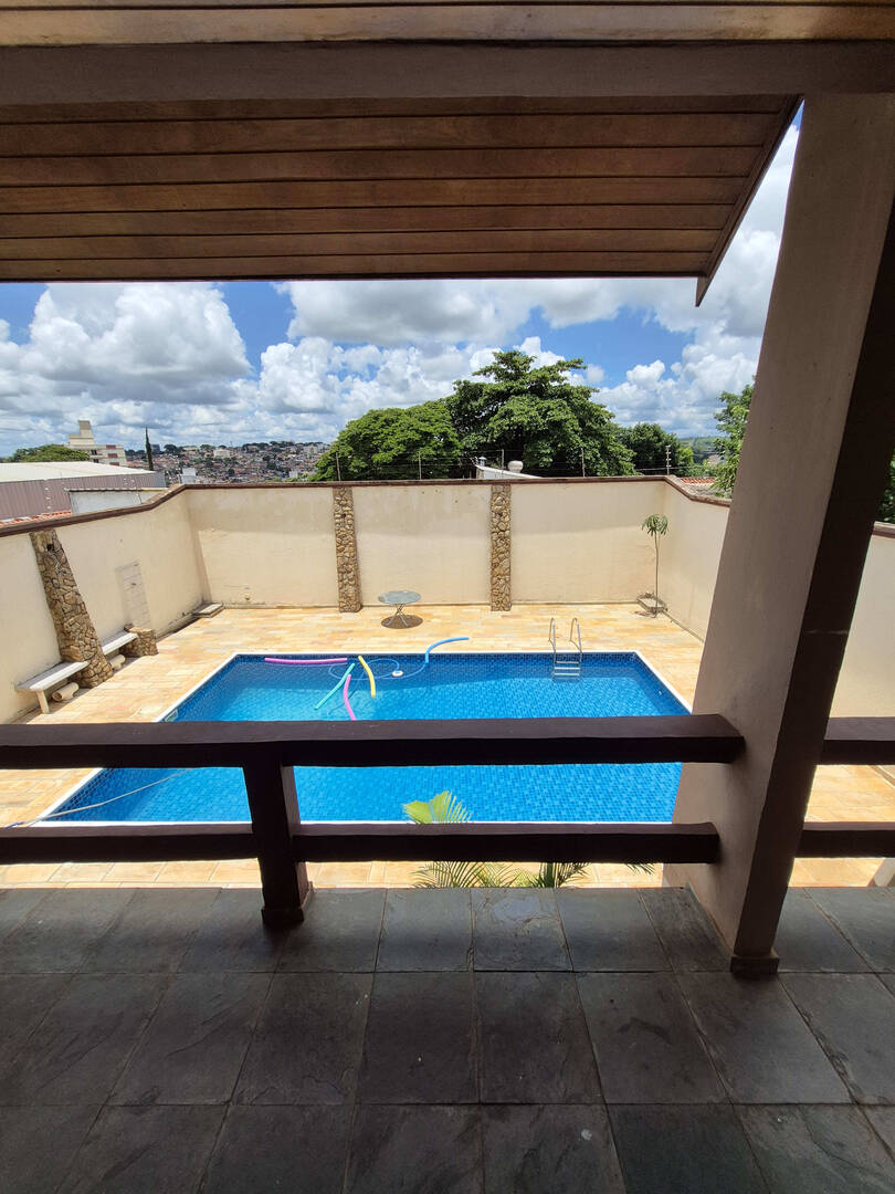 #347 - Casa de Rua para Temporada em Campinas - SP