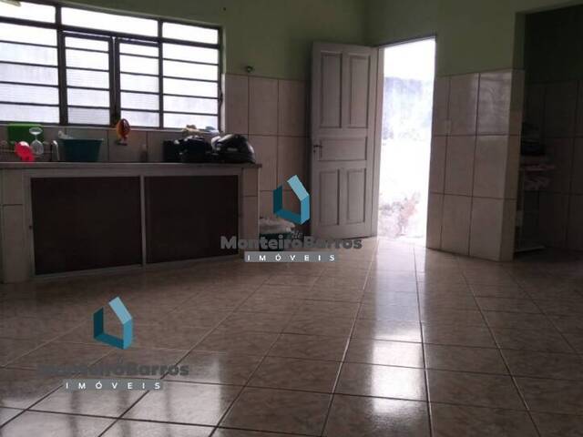 Casa de Rua para Venda em Campinas - 4