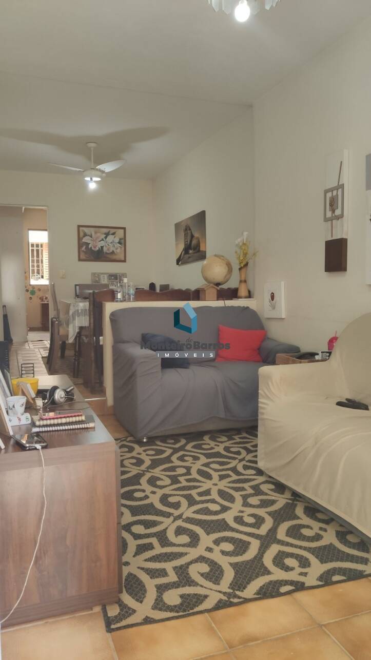 Casa para alugar com 5 quartos, 120m² - Foto 3
