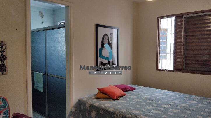 Casa para alugar com 5 quartos, 120m² - Foto 12