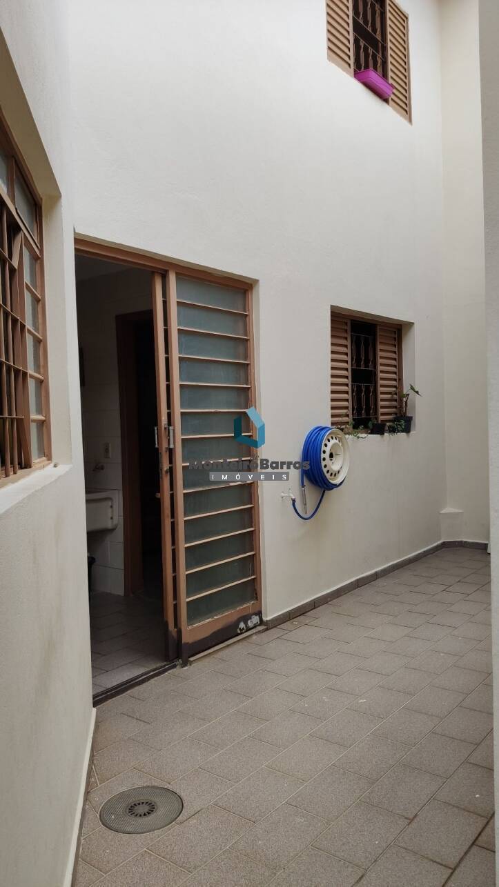 Casa para alugar com 5 quartos, 120m² - Foto 24