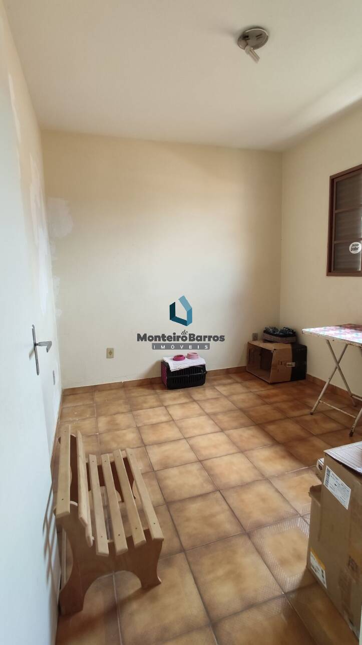 Casa para alugar com 5 quartos, 120m² - Foto 34