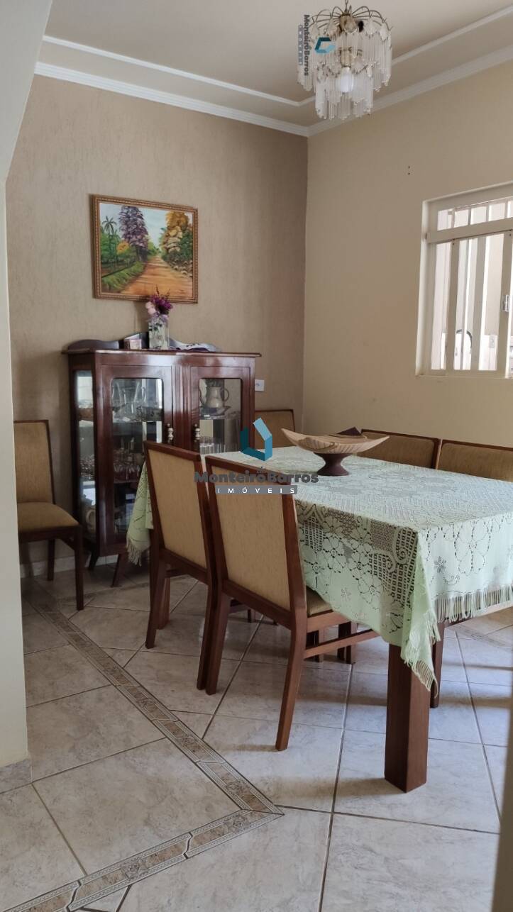 Casa, 3 quartos, 235 m² - Foto 18