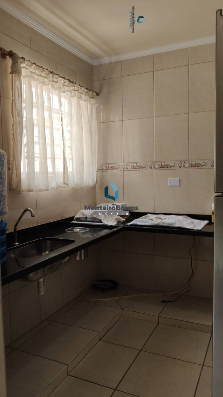 Casa, 3 quartos, 235 m² - Foto 20