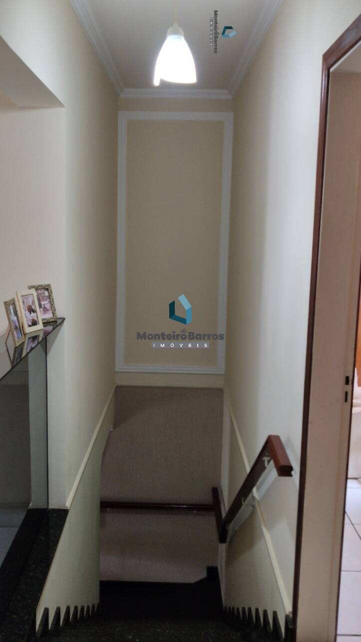 Casa, 3 quartos, 235 m² - Foto 25