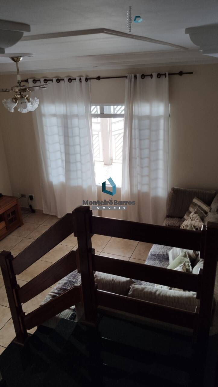 Casa, 3 quartos, 235 m² - Foto 4