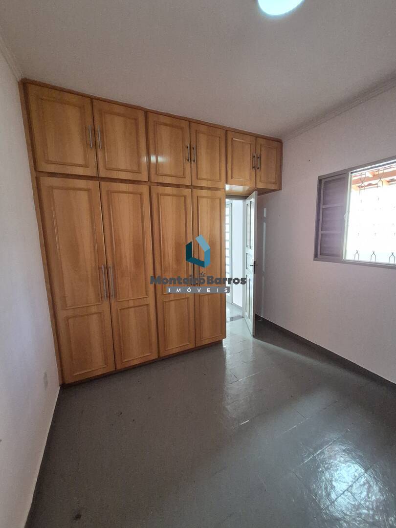 Casa para alugar com 1 quarto, 40m² - Foto 20