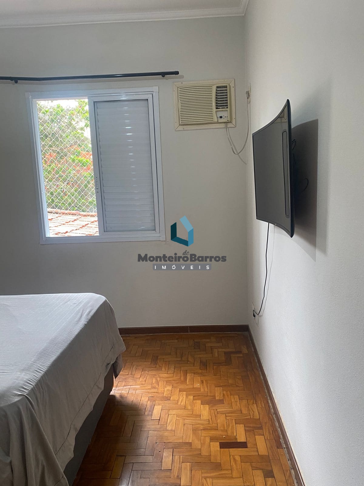 Casa para alugar com 3 quartos, 258m² - Foto 15