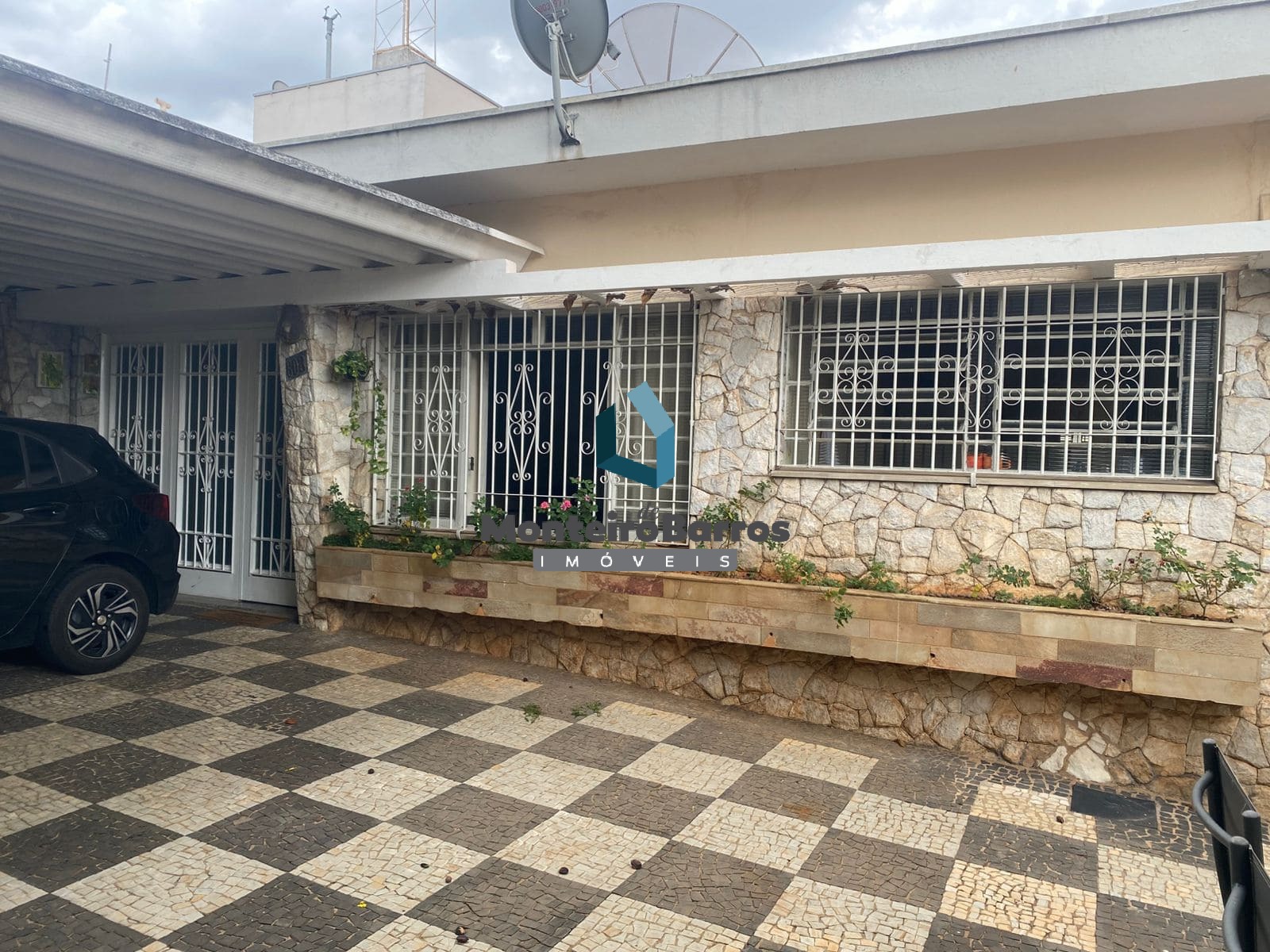 Casa para alugar com 3 quartos, 258m² - Foto 52